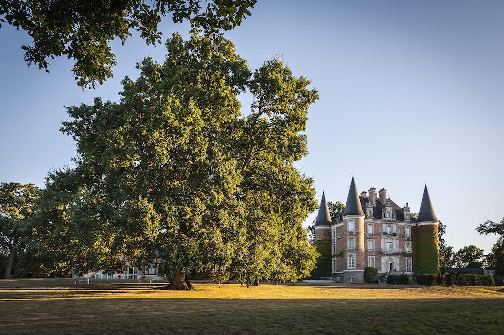 Chateau D'Apigne Rennes Le Rheu Exterior photo